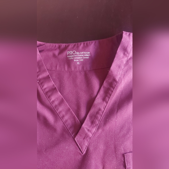 Pro Silky Soft Scrub V-Neck Top - Picture 3 of 3